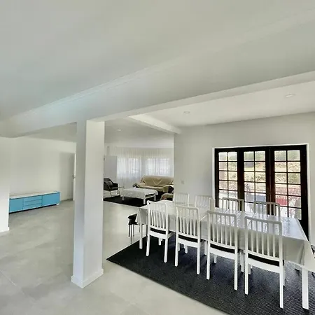 Lourivillage וילה לוריניה