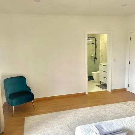 Lourivillage לוריניה